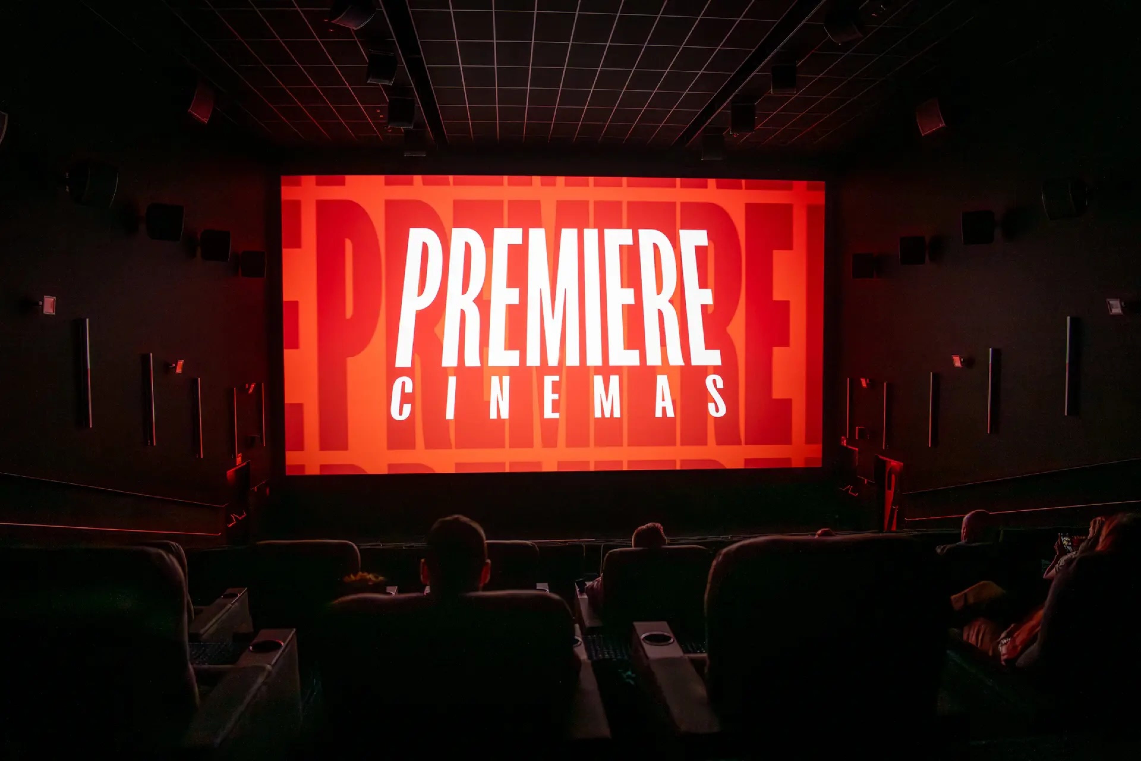 Vstupenka 1+1 zdarma do kina Premiere Cinemas Praha Hostivař